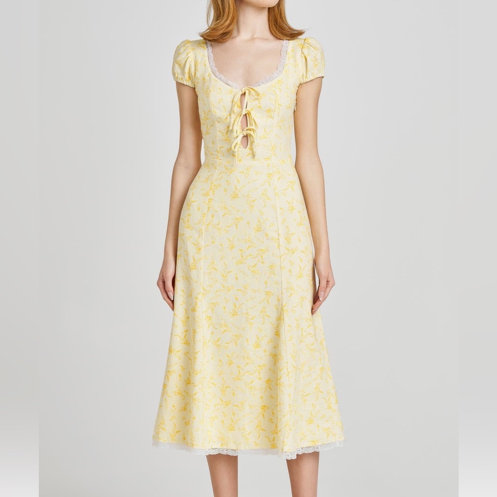 NWT ✨ WAYF Cara Floral Cap Sleeve - XS